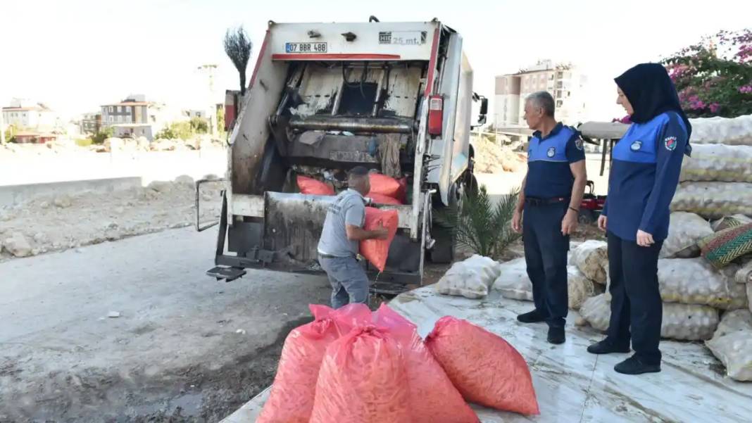 Burası Hindistan Değil Kepez! Bize Ne Yedirmişler? 2